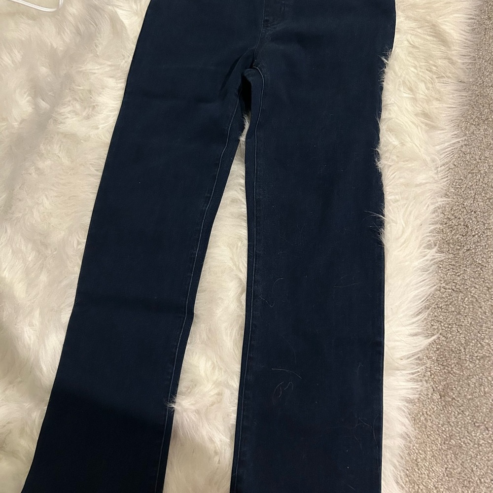 Betabrand Four-Pocket Yoga Denim Straight Leg Jeans in Short Petite - Picture 6 of 9